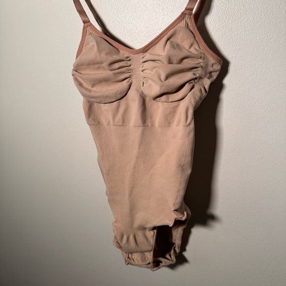 Skims Seamless Sculpting Bodysuit Brief S/M - Picture 9 of 12